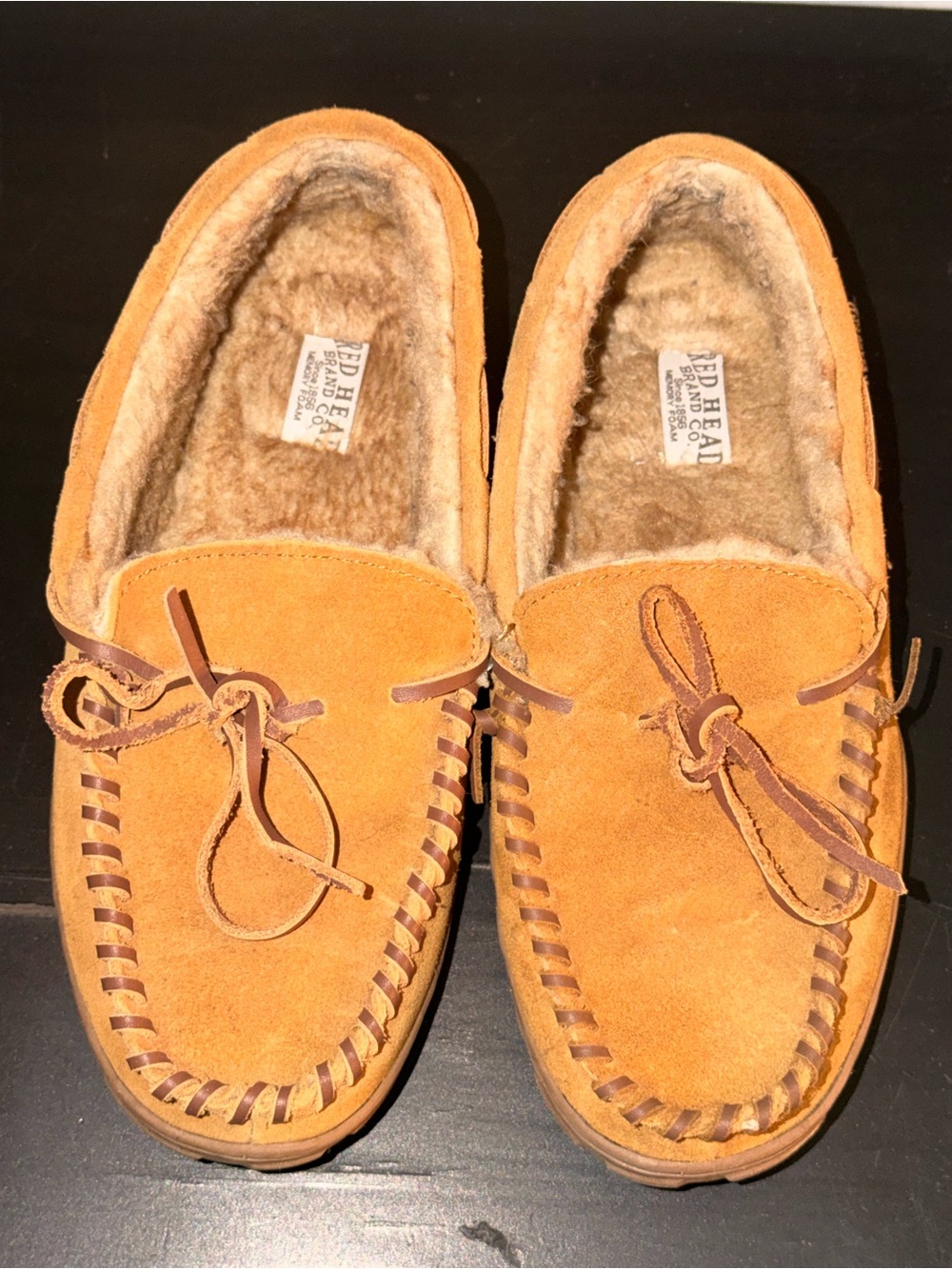 RedHead Men's Tan Suede Lined Moccasin Slippers size 10